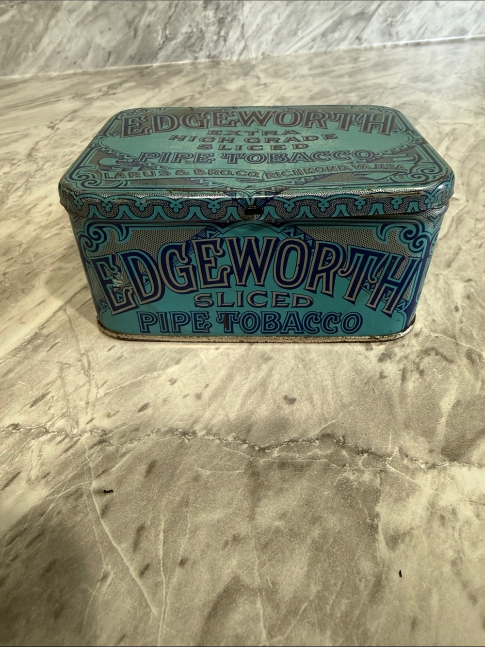 Vintage Edgeworth Extra High Grade Sliced Pipe Tobacco Tin Larus & Bro. Richmond